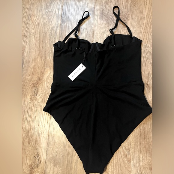 NWT Anemone Balconnette Underwire One Piece in Black Size L - Picture 2 of 6